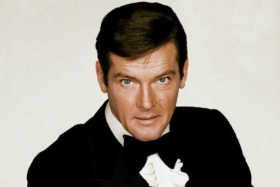 最帅的“007”罗杰·摩尔癌症去世 享年89岁