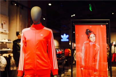 杭州首家阿迪达斯“运动时尚品牌体验店”远洋乐堤港开幕