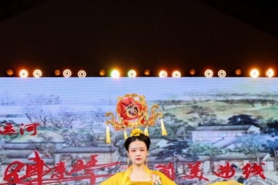 大运河——中国华服设计师傅素琴秀