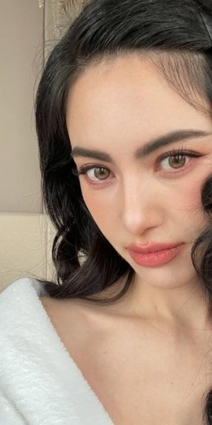 只有“蛇系”美女才能站上C位?美女