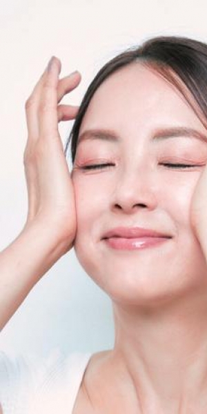 法令纹、木偶纹和下颌线，如何对付显老的三条纹？