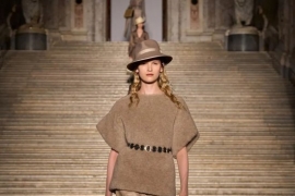 这个秋天最新的流行色以熟悉的样子回到了我们身边